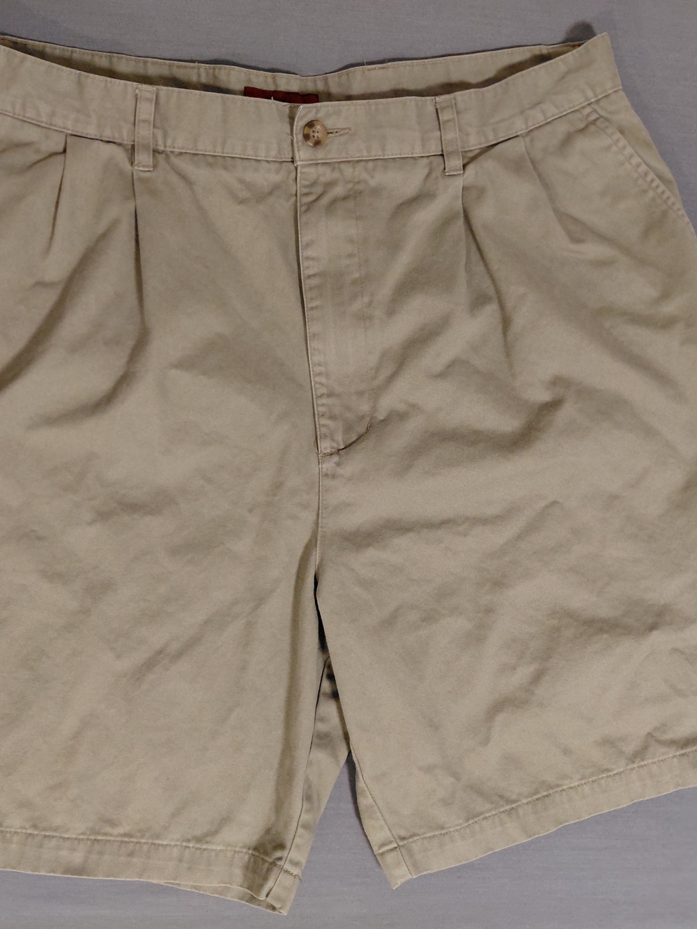 Covington Men's Flat Front Khaki Shorts